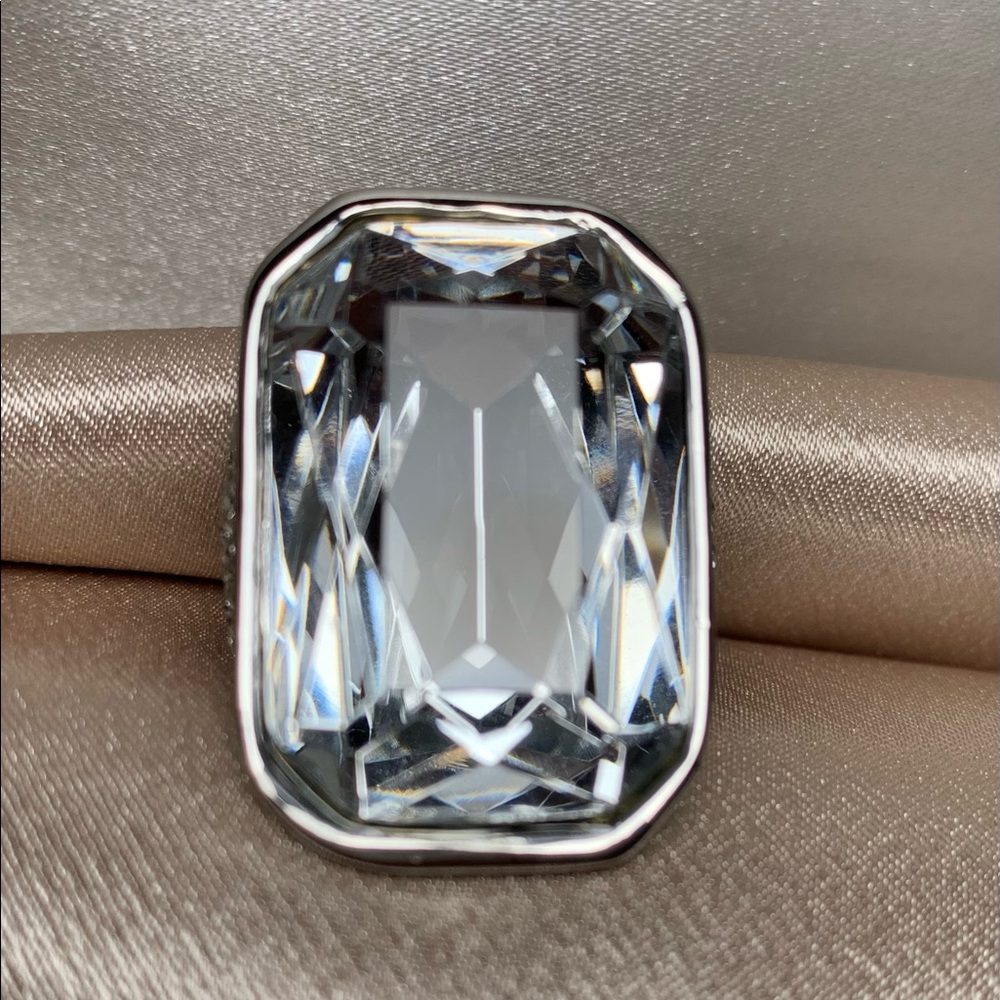 Ann Taylor Silver Rhinestone Ring Size 6 with 1" Stone